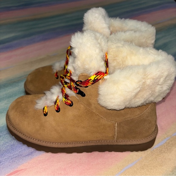 UGG Classic Mini Alpine Bootie women’s size 11 lace up boots - Picture 2 of 10